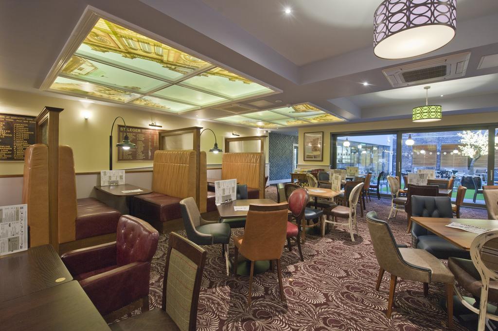 The Red Lion Wetherspoon Doncaster Exterior photo