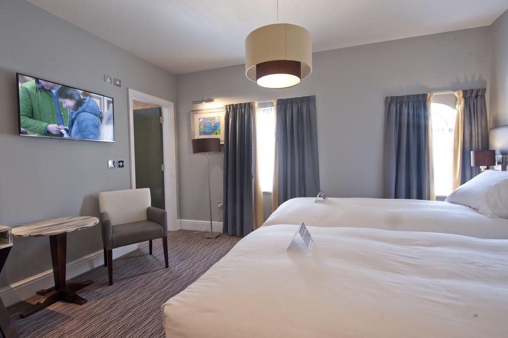 The Red Lion Wetherspoon Doncaster Room photo